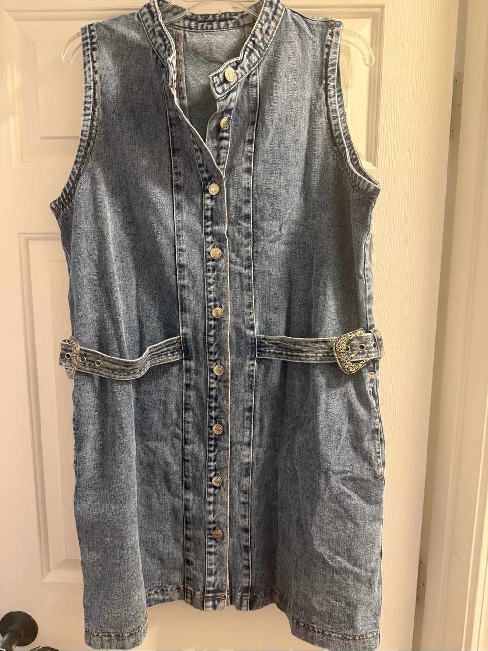 Sleeveless Button-Front Denim Dress with Decorative Buckle Waist